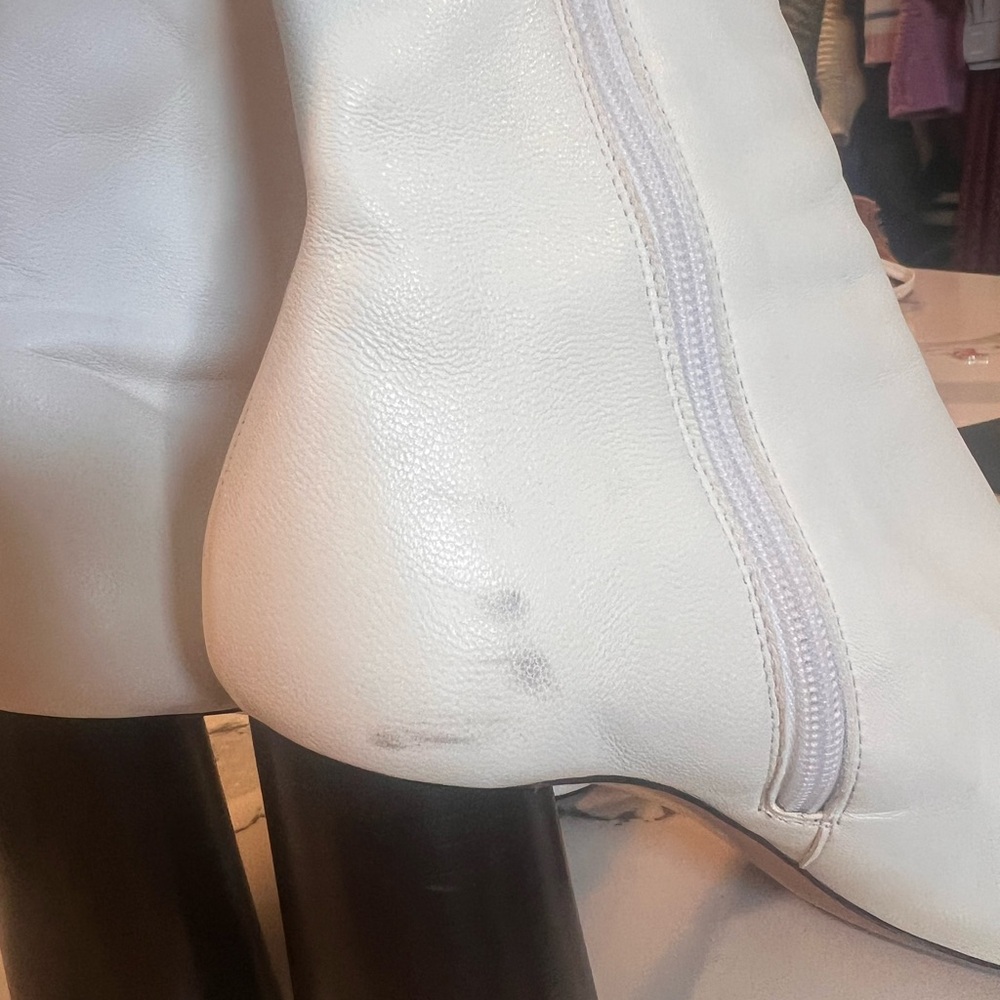 Celine White Heeled Boots - Picture 6 of 7